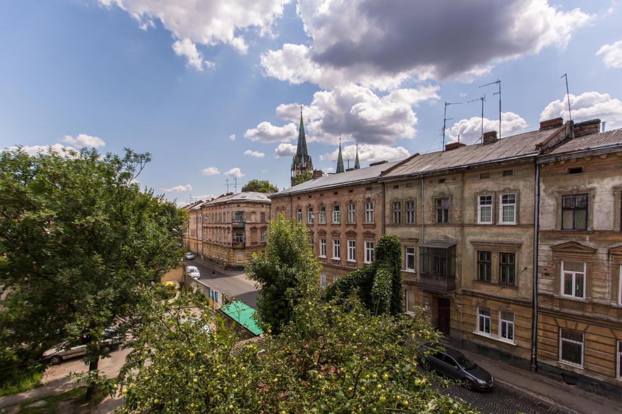 1 Квартира Возле Ж/Д Вокзала, 15 Минут От Центра ลวีฟ ภายนอก รูปภาพ
